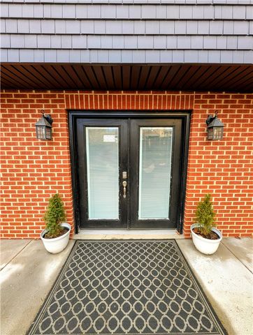 142 Avenue G, Forest Hills Boro, PA 15221