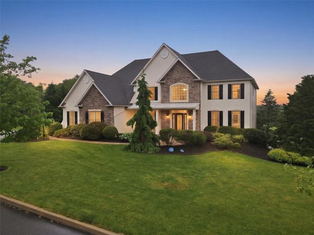 6800 Stella Circle, Coopersburg Boro, PA 18036