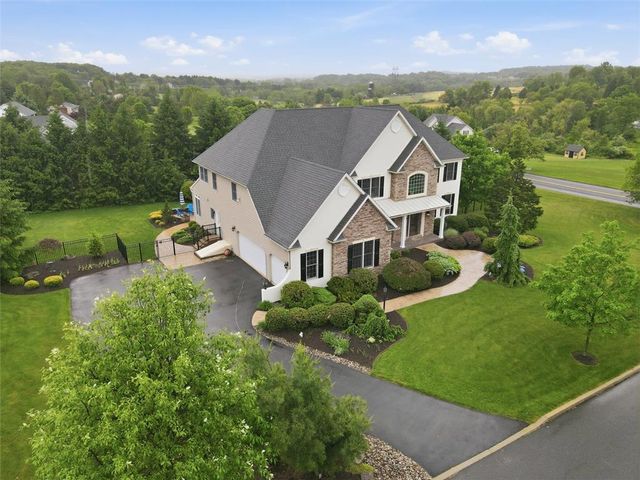 6800 Stella Circle, Coopersburg Boro, PA 18036