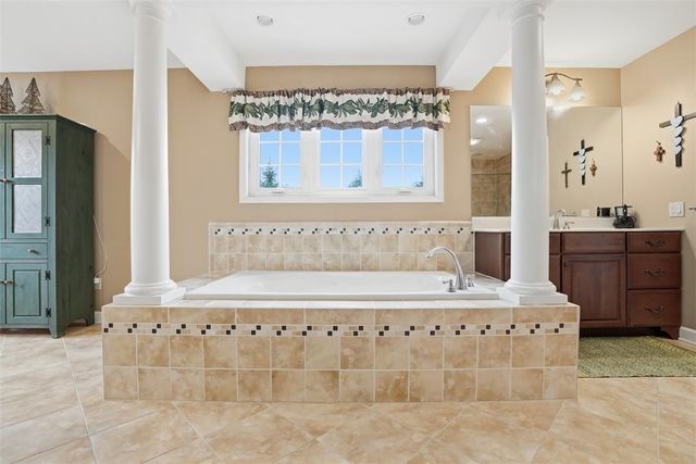 6800 Stella Circle, Coopersburg Boro, PA 18036
