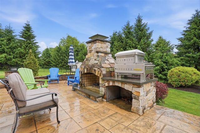 6800 Stella Circle, Coopersburg Boro, PA 18036