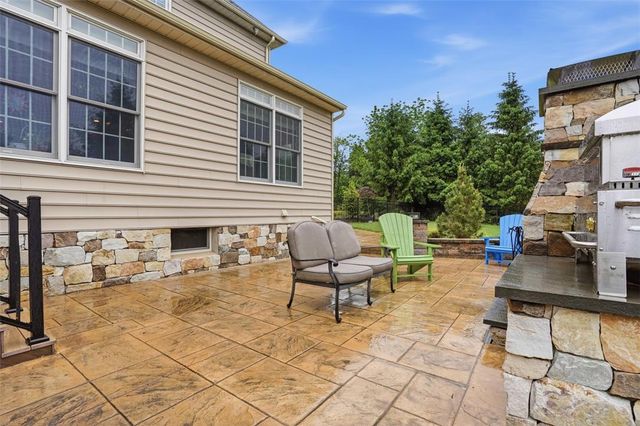 6800 Stella Circle, Coopersburg Boro, PA 18036