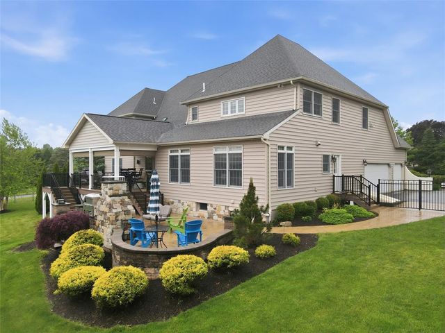 6800 Stella Circle, Coopersburg Boro, PA 18036