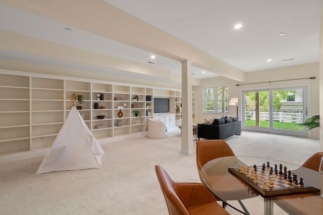3 Meadows Lane 3, Belmont, MA 02478
