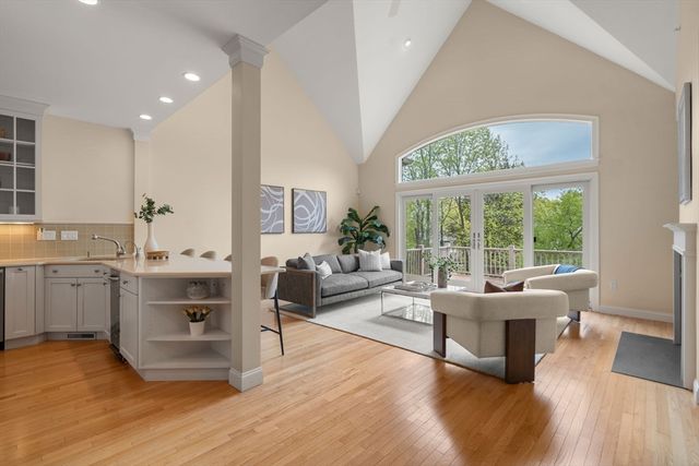 3 Meadows Lane 3, Belmont, MA 02478