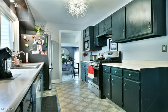 3053 E Market Street, Warren, OH 44483