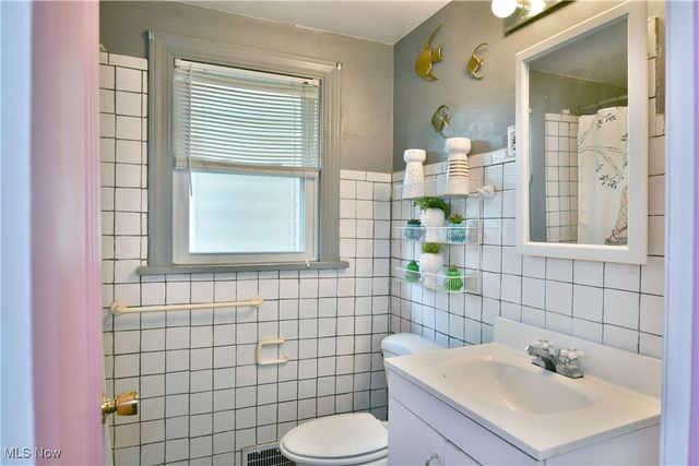 3053 E Market Street, Warren, OH 44483