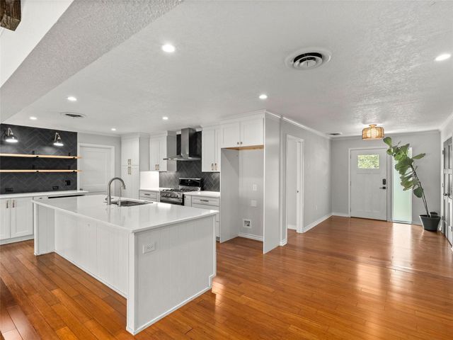 91 Ohio Ave, New Braunfels, TX 78130