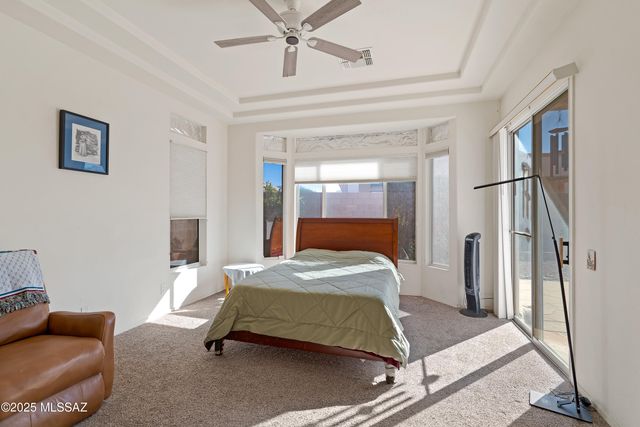 333 W Continental Vista Place, Green Valley, AZ 85614