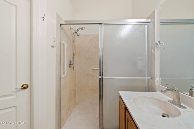 333 W Continental Vista Place, Green Valley, AZ 85614