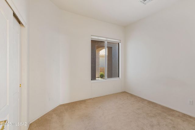 333 W Continental Vista Place, Green Valley, AZ 85614