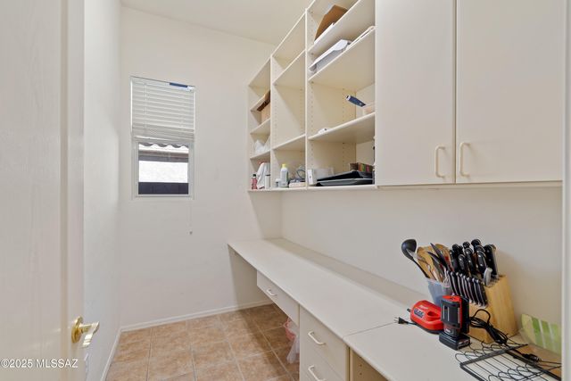 333 W Continental Vista Place, Green Valley, AZ 85614