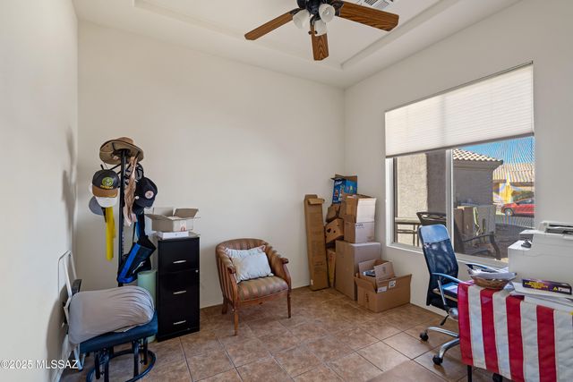 333 W Continental Vista Place, Green Valley, AZ 85614