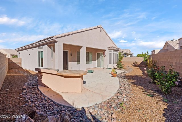 333 W Continental Vista Place, Green Valley, AZ 85614