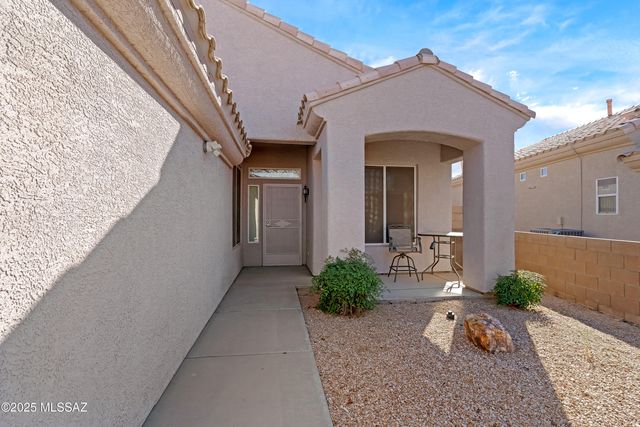 333 W Continental Vista Place, Green Valley, AZ 85614