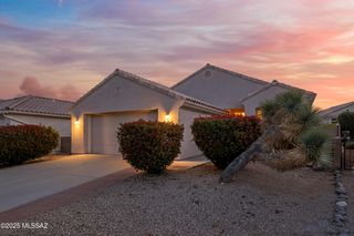 333 W Continental Vista Place, Green Valley, AZ 85614