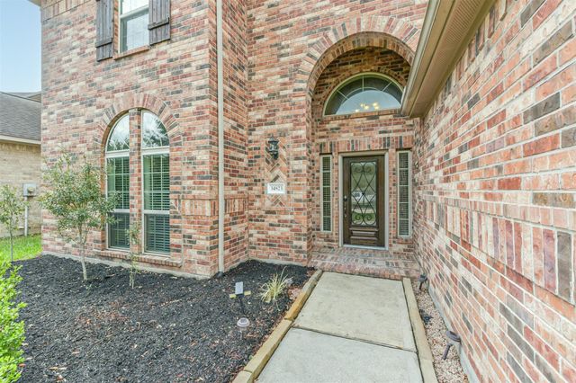 14823 Twin Waters Court, Houston, TX 77044