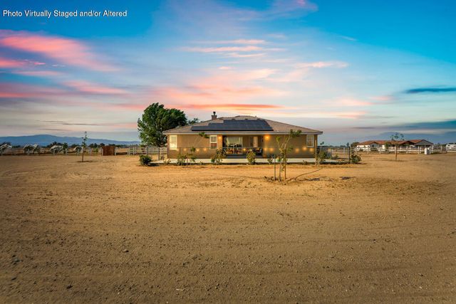 7142 W Ave A 4, Lancaster, CA 93536