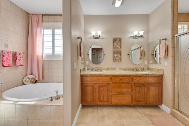 7142 W Ave A 4, Lancaster, CA 93536