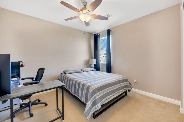 7142 W Ave A 4, Lancaster, CA 93536