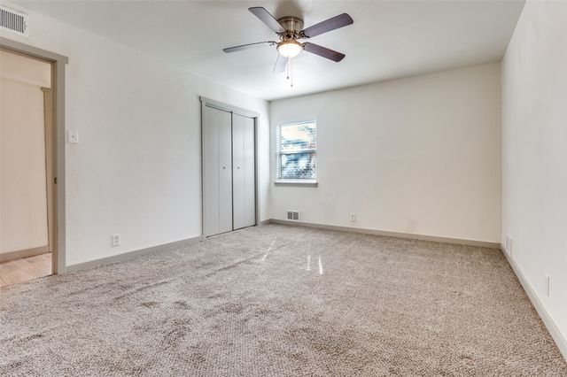 529 NE 4th Street, Grand Prairie, TX 75050