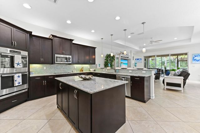 7777 Eden Ridge Way, West Palm Beach, FL 33412