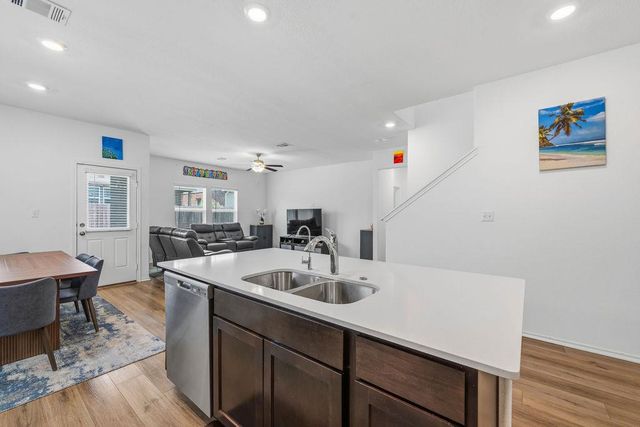 1733 Catahoula DR, Leander, TX 78641