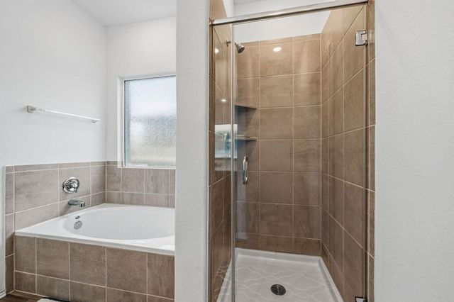 1733 Catahoula DR, Leander, TX 78641