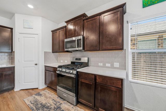 1733 Catahoula DR, Leander, TX 78641