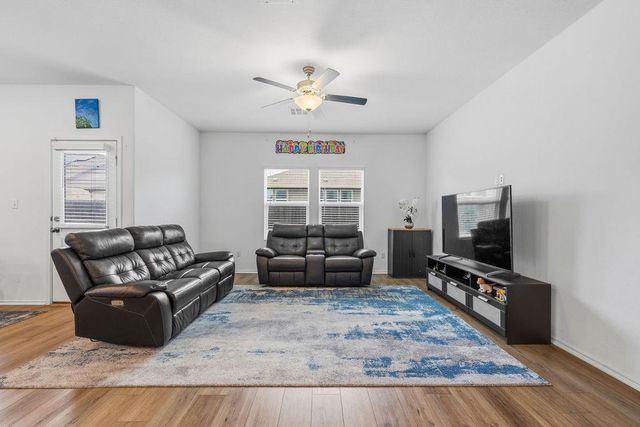 1733 Catahoula DR, Leander, TX 78641