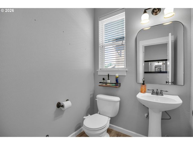 344 Se CONDOR Dr, Gresham, OR 97080