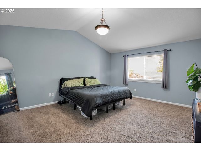 344 Se CONDOR Dr, Gresham, OR 97080