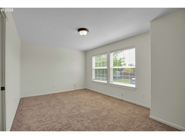 344 Se CONDOR Dr, Gresham, OR 97080
