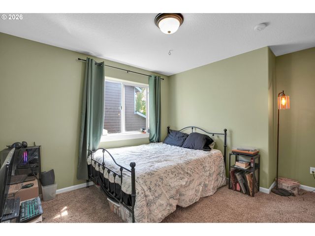 344 Se CONDOR Dr, Gresham, OR 97080