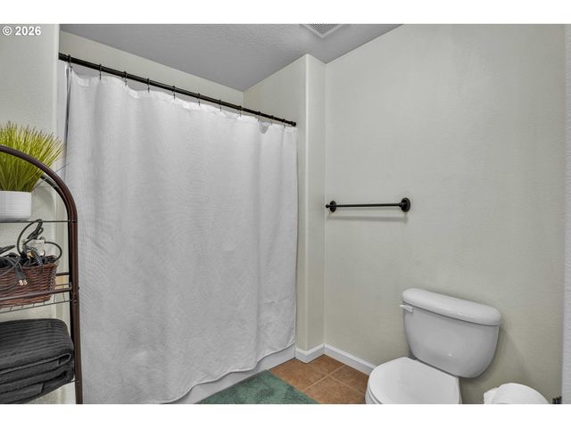 344 Se CONDOR Dr, Gresham, OR 97080