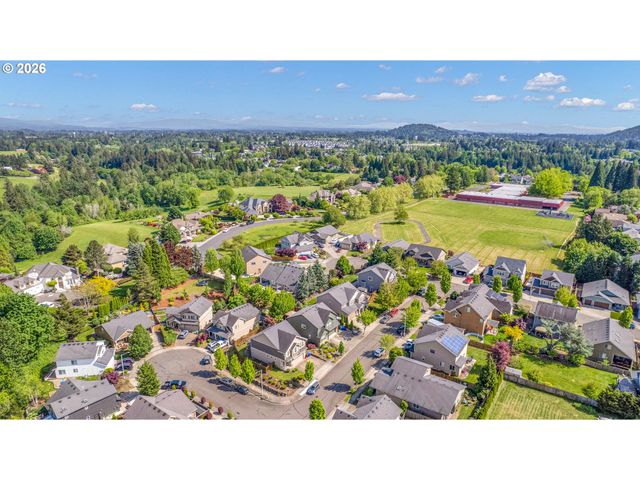 344 Se CONDOR Dr, Gresham, OR 97080