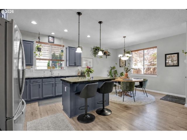 344 Se CONDOR Dr, Gresham, OR 97080