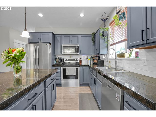 344 Se CONDOR Dr, Gresham, OR 97080