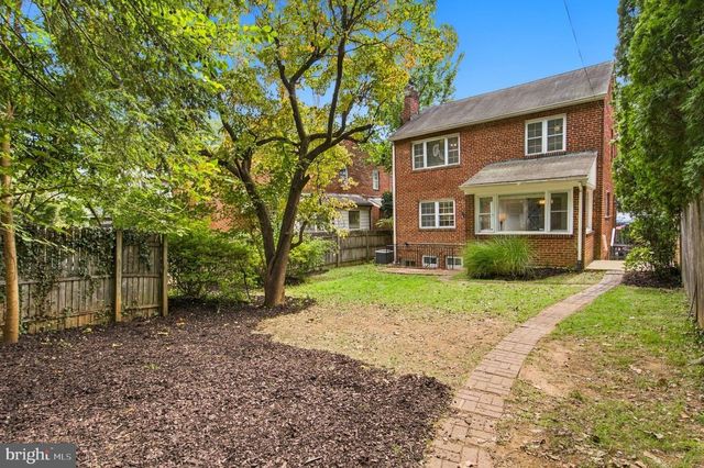 4839 YUMA ST NW, Washington, DC 20016