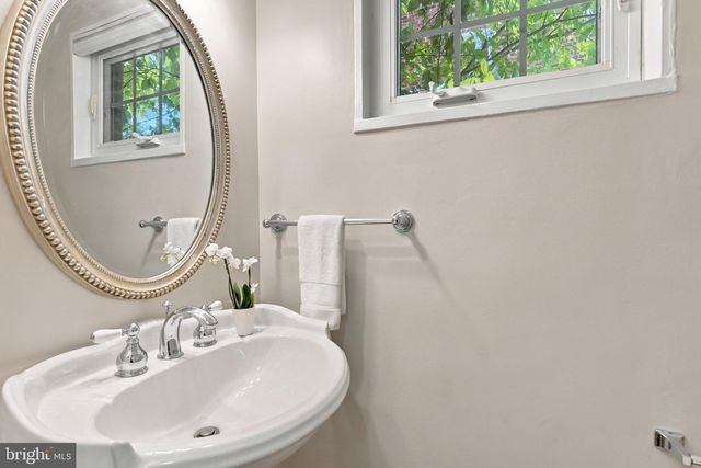4839 YUMA ST NW, Washington, DC 20016