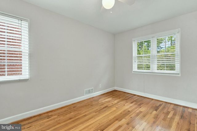 4839 YUMA ST NW, Washington, DC 20016