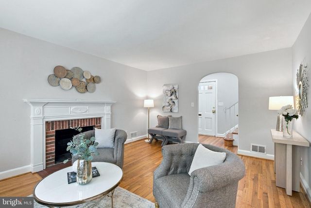 4839 YUMA ST NW, Washington, DC 20016
