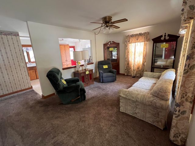165 CRESTMONT Drive, Council Bluffs, IA 51503