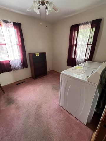 165 CRESTMONT Drive, Council Bluffs, IA 51503