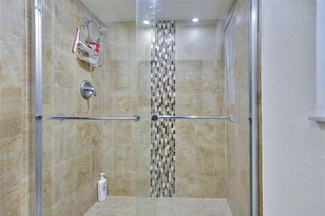 6601 CARDEN DRIVE, Orlando, FL 32818