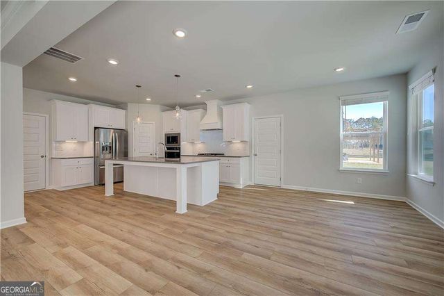 120 Cooper Cove W, Fayetteville, GA 30215