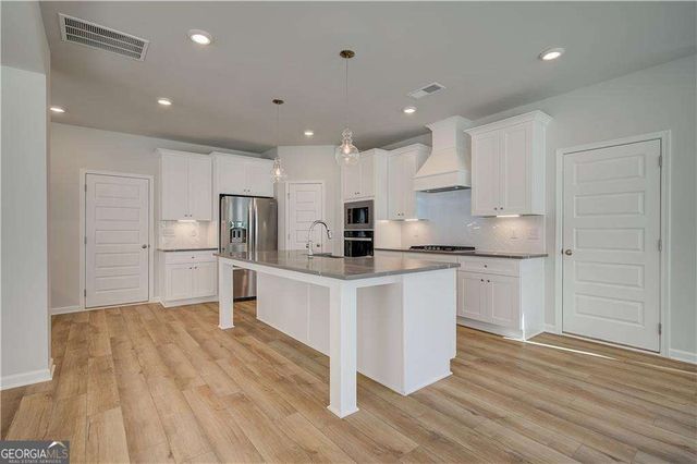 120 Cooper Cove W, Fayetteville, GA 30215