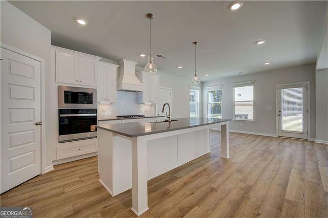 120 Cooper Cove W, Fayetteville, GA 30215