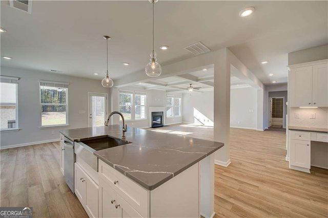 120 Cooper Cove W, Fayetteville, GA 30215