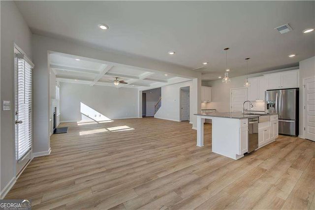 120 Cooper Cove W, Fayetteville, GA 30215